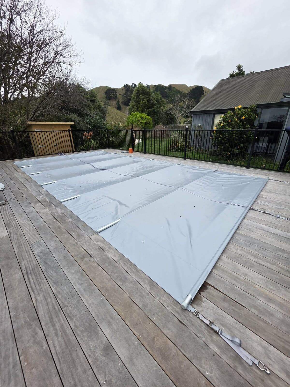 Bar Cover